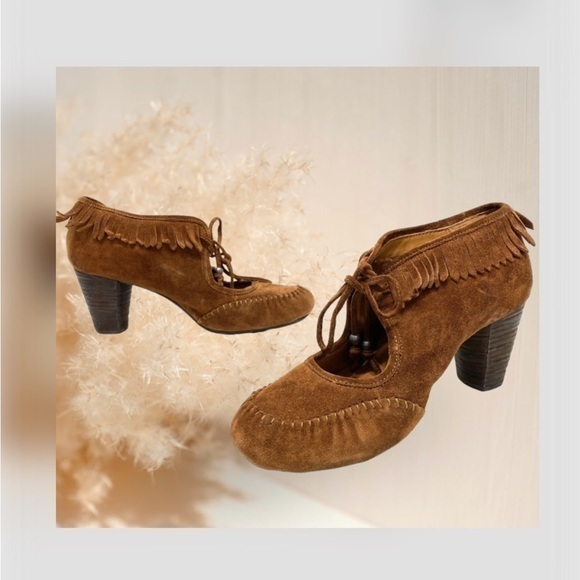 Born Shoes - Born Brown Suede Fringe Moccasin Stacked 3” Heel Booties Size 7 Ex Condi…